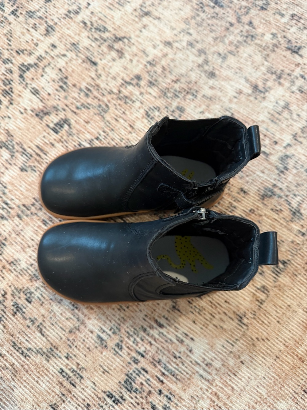 Ten Little Chelsea Boots Classic Black – Size 10